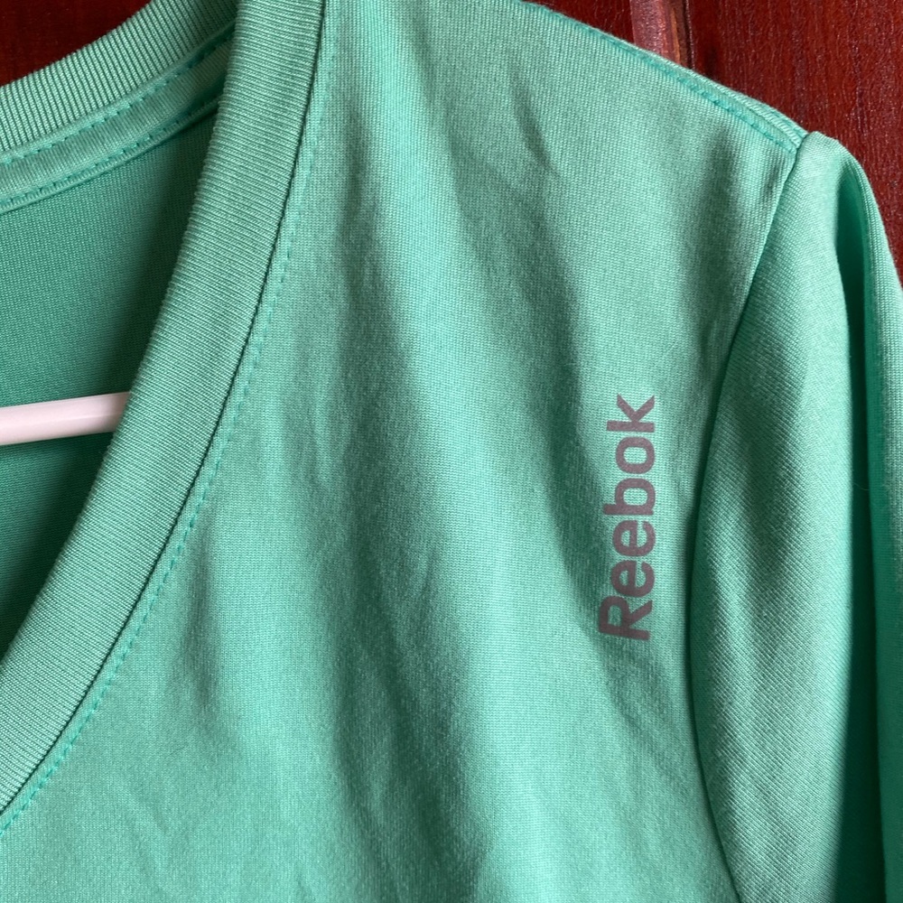 Turquoise Reebok V-Neck - Picture 3 of 4